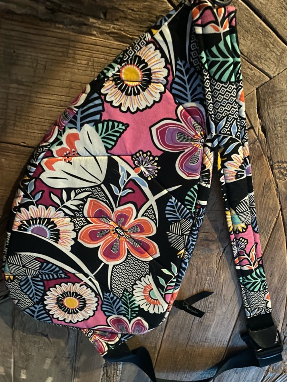 Vera Bradley Floral Backpack New Without Tags Excellent Condition - Picture 4 of 10